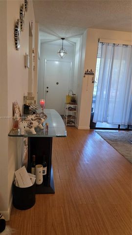 750 NE 199th St 101H, Miami, FL 33179