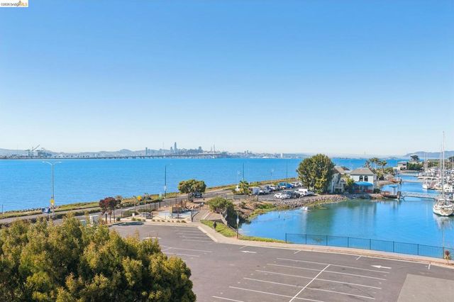 4 Anchor Dr F441, Emeryville, CA 94608