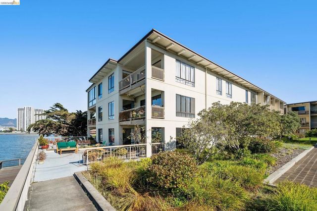 4 Anchor Dr F441, Emeryville, CA 94608