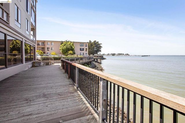 4 Anchor Dr F441, Emeryville, CA 94608