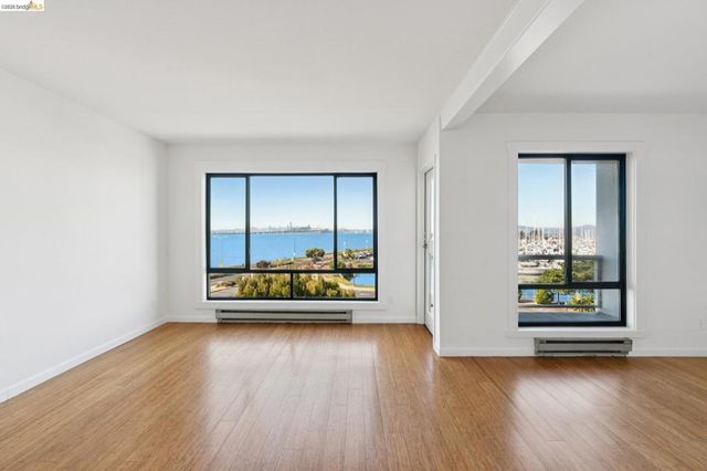 4 Anchor Dr F441, Emeryville, CA 94608