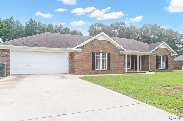 105 Short Track Drive, New Market, AL 35761