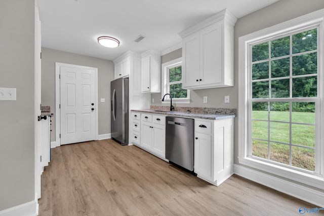 105 Short Track Drive, New Market, AL 35761