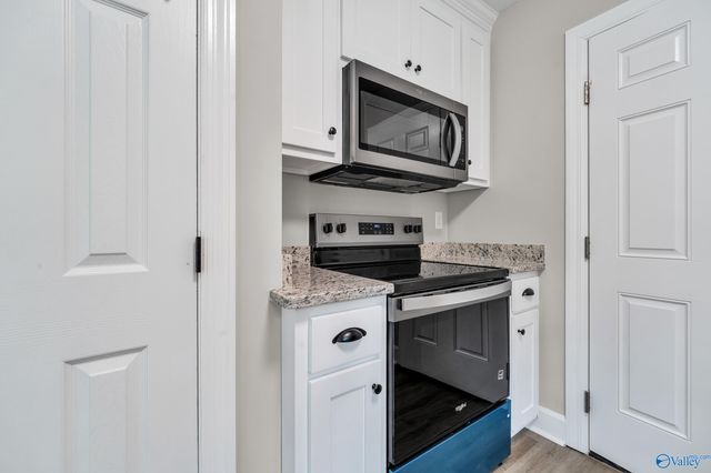 105 Short Track Drive, New Market, AL 35761