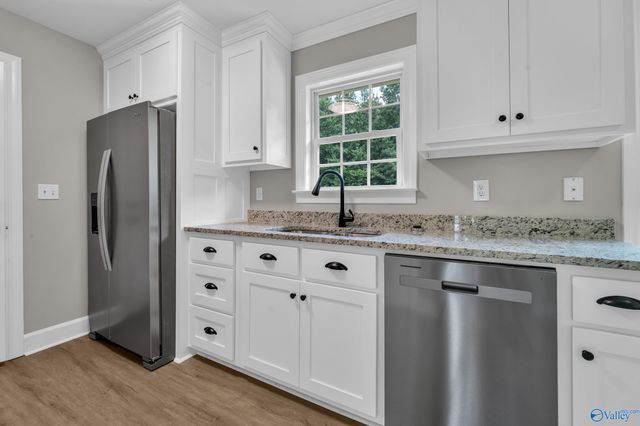 105 Short Track Drive, New Market, AL 35761