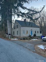 61 Sandy Hill Road, Middlebury, CT 06762