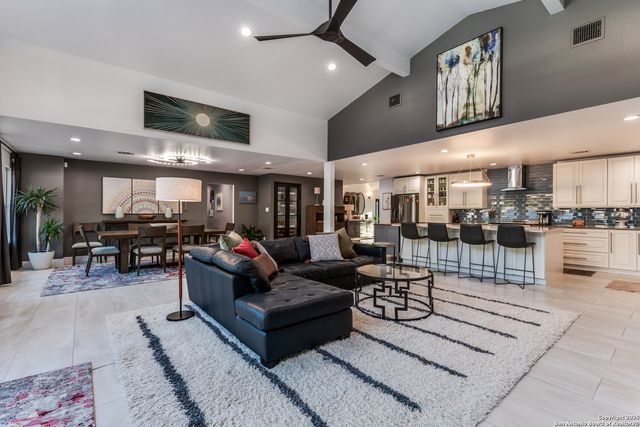 311 E WOODLAKE DR, San Antonio, TX 78229