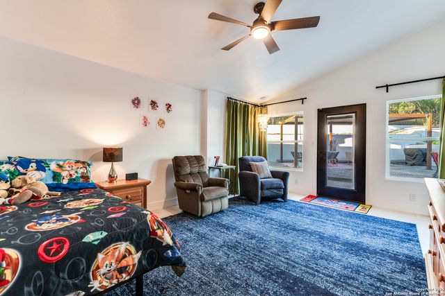 311 E WOODLAKE DR, San Antonio, TX 78229