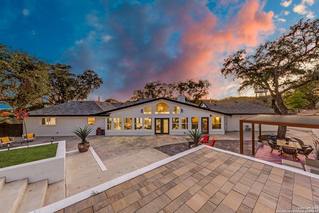 311 E WOODLAKE DR, San Antonio, TX 78229