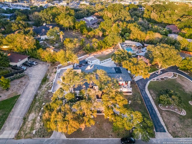 311 E WOODLAKE DR, San Antonio, TX 78229