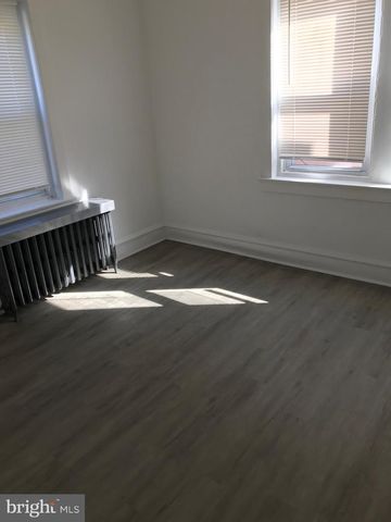 4832 E ROOSEVELT BLVD., Philadelphia, PA 19124