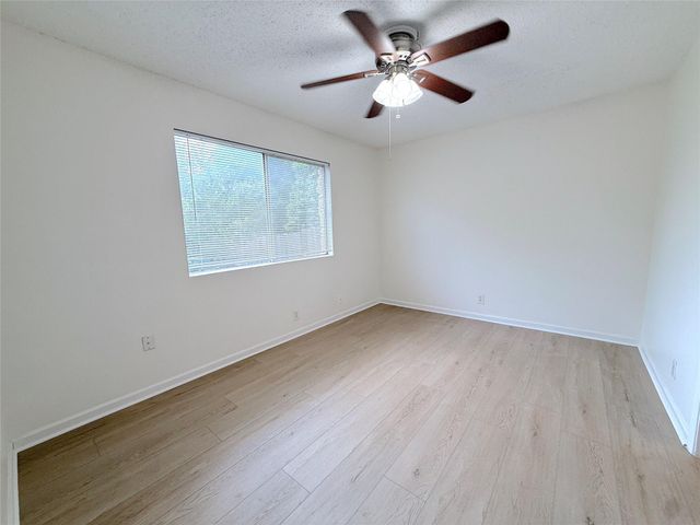 9900 Hundred Oaks CIR A, Austin, TX 78750