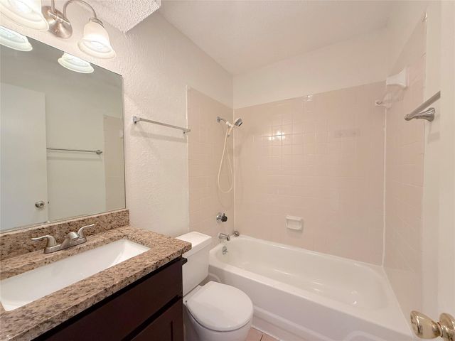 9900 Hundred Oaks CIR A, Austin, TX 78750