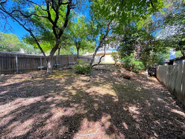 9900 Hundred Oaks CIR A, Austin, TX 78750