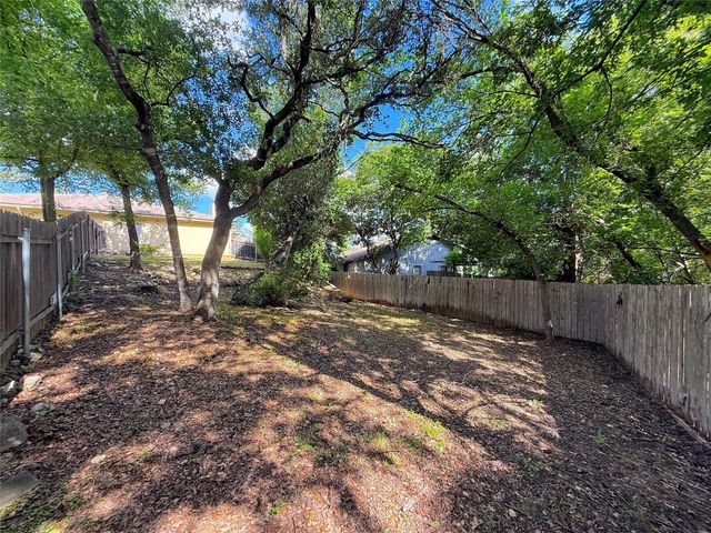 9900 Hundred Oaks CIR A, Austin, TX 78750