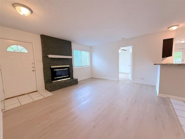 9900 Hundred Oaks CIR A, Austin, TX 78750