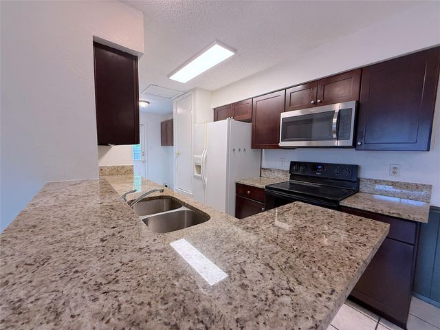 9900 Hundred Oaks CIR A, Austin, TX 78750