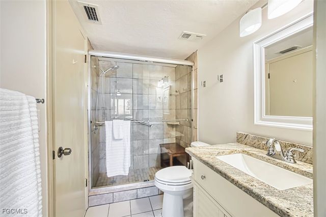 1624 Pine Valley DR 201, Fort Myers, FL 33907