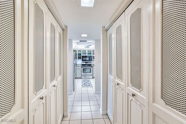 1624 Pine Valley DR 201, Fort Myers, FL 33907