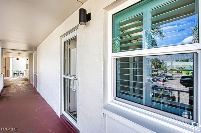 1624 Pine Valley DR 201, Fort Myers, FL 33907