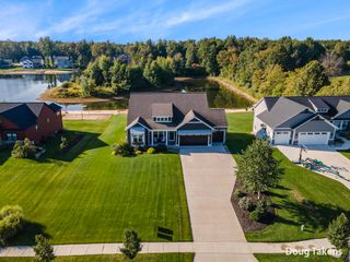 5356 Eagle Cove Drive, Hudsonville, MI 49426