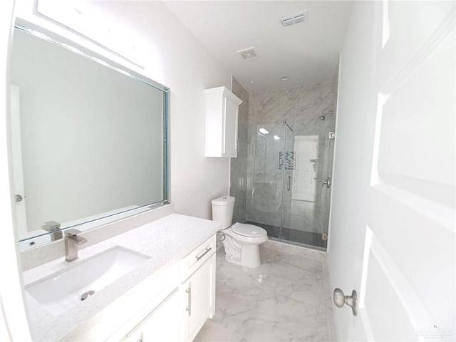 1404 S Xanthia Street 2, Alton, TX 78573