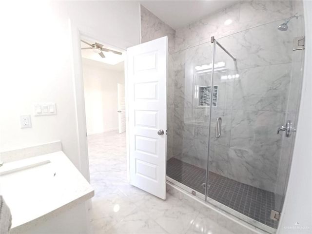 1404 S Xanthia Street 2, Alton, TX 78573