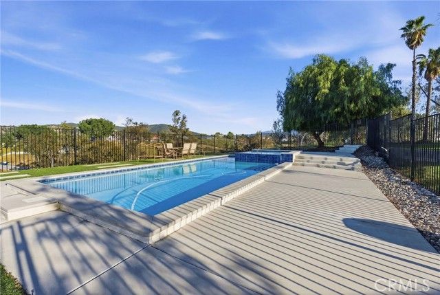 35825 Meadow Ridge, Temecula, CA 92592