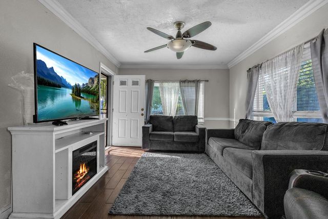 2338 E Miner Ave, Stockton, CA 95205
