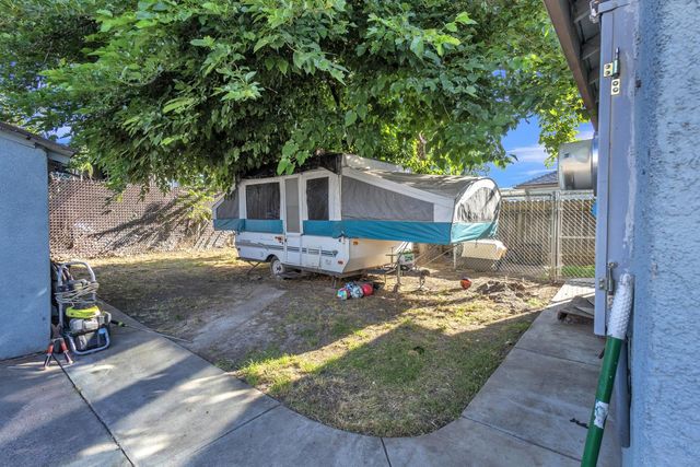 2338 E Miner Ave, Stockton, CA 95205
