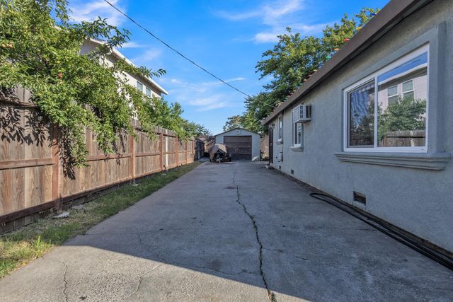 2338 E Miner Ave, Stockton, CA 95205