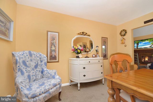 2248 PHILADELPHIA AVENUE, Chambersburg, PA 17201