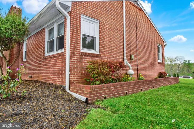 2248 PHILADELPHIA AVENUE, Chambersburg, PA 17201