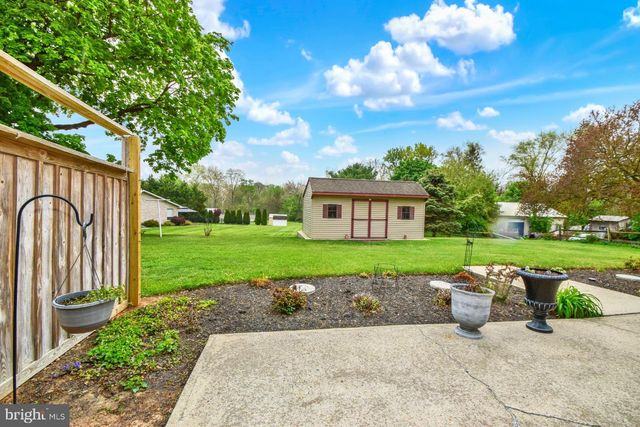 2248 PHILADELPHIA AVENUE, Chambersburg, PA 17201