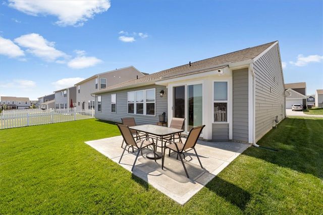 8178 Cherry Birch Drive, Tipp City, OH 45371