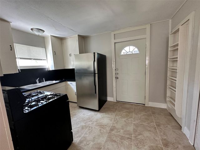 7110 Mchenry Street B-TOP, Houston, TX 77087
