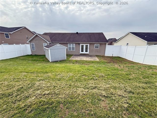 203 Prado Drive, Hurricane, WV 25526