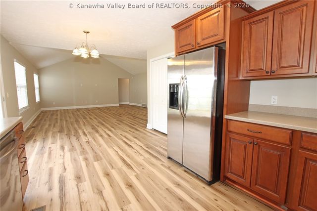 203 Prado Drive, Hurricane, WV 25526