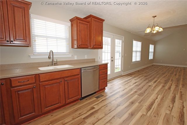 203 Prado Drive, Hurricane, WV 25526