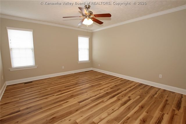 203 Prado Drive, Hurricane, WV 25526