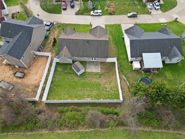 203 Prado Drive, Hurricane, WV 25526