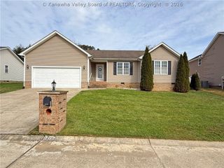 203 Prado Drive, Hurricane, WV 25526