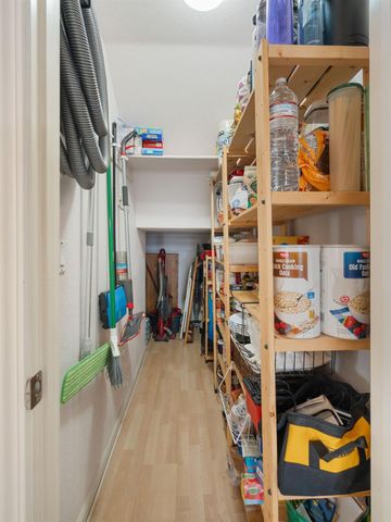 2924 Chateau Montelena Way, Sacramento, CA 95834