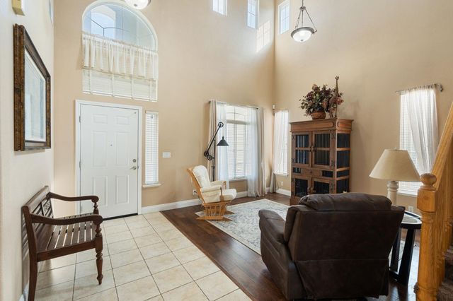 2924 Chateau Montelena Way, Sacramento, CA 95834