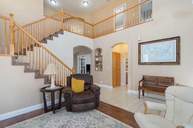 2924 Chateau Montelena Way, Sacramento, CA 95834