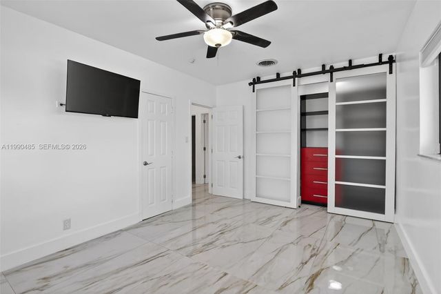 620 Camellia Ct, Plantation, FL 33317