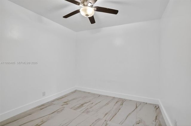 620 Camellia Ct, Plantation, FL 33317