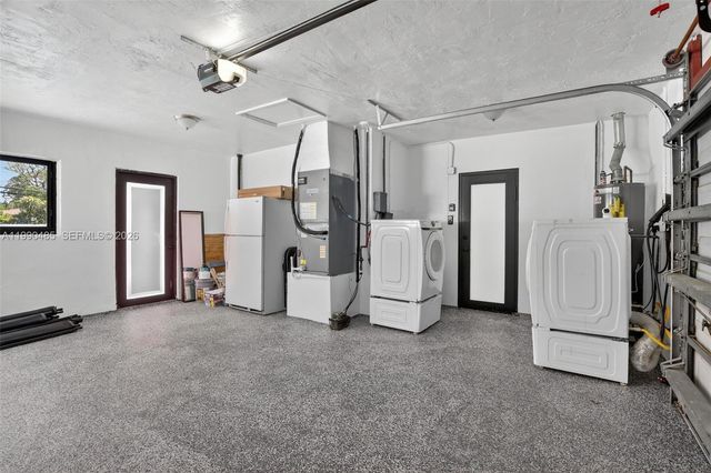 620 Camellia Ct, Plantation, FL 33317