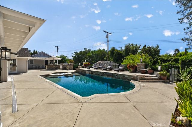 2830 Anacapa, Fullerton, CA 92835