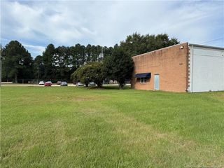5674 Shipman Road, Hope Mills, NC 28348
